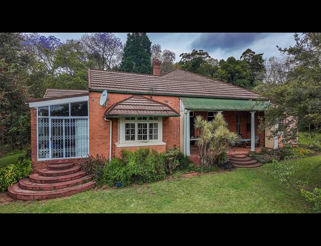 3 BEDROOM FREESTANDING FOR SALE IN BLACKRIDGE